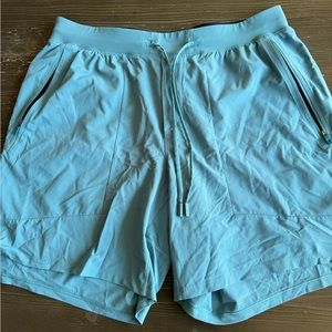 Lululemon THE Linerless Short - XL